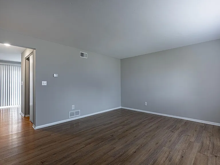 Flowerdale Townhomes — Photo 4