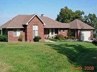 13527 Pikes Peak Cir, Rogers, AR 72756