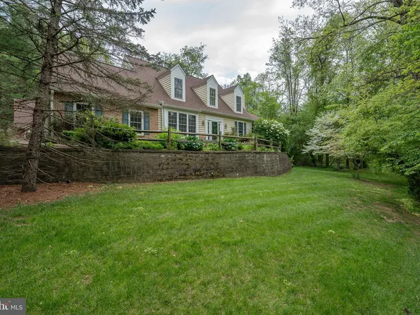 725 Kincaid Mills Ln, Wallingford, PA 19086