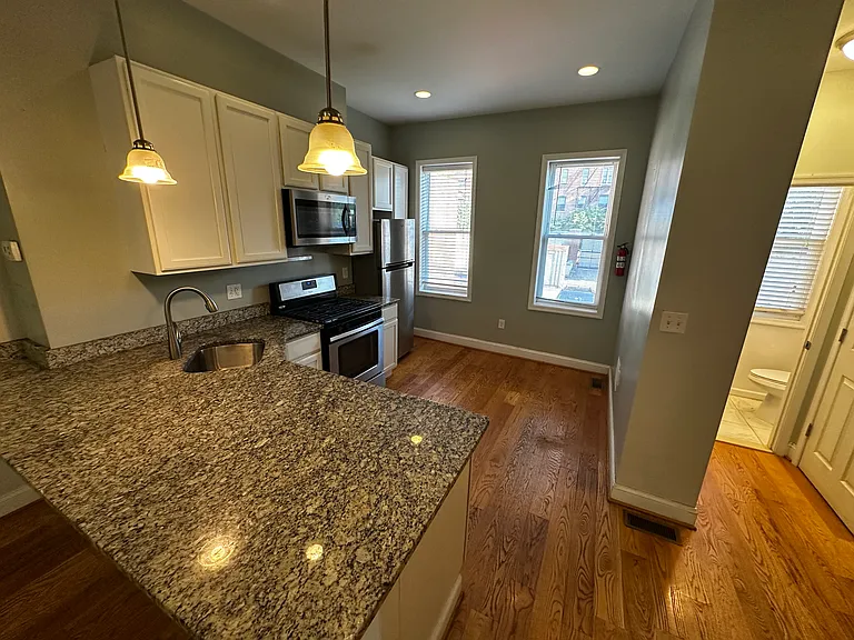 38 K St NW — Photo 14