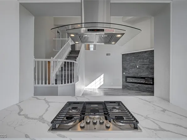 5236 Woodlawn Ln, Las Vegas, NV 89130