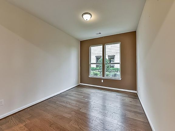 4th image of 28515 Fielder Village Ln