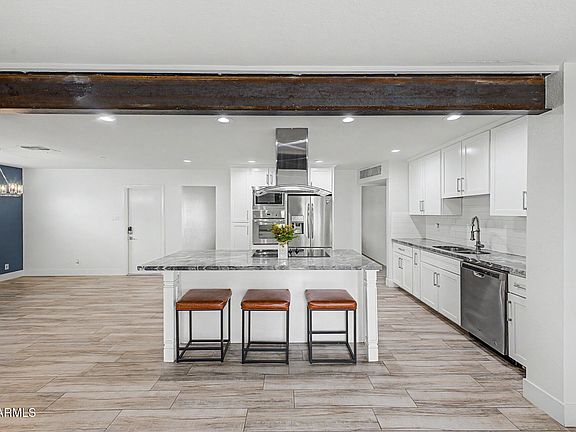 2nd image of 6907 E PORTLAND Street