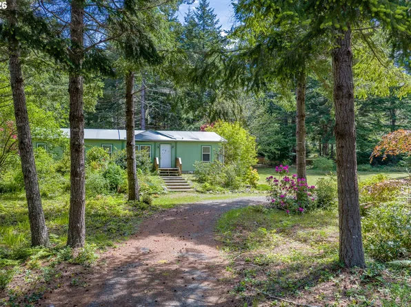 52031 Sturtevant Ln, Bandon, OR 97411