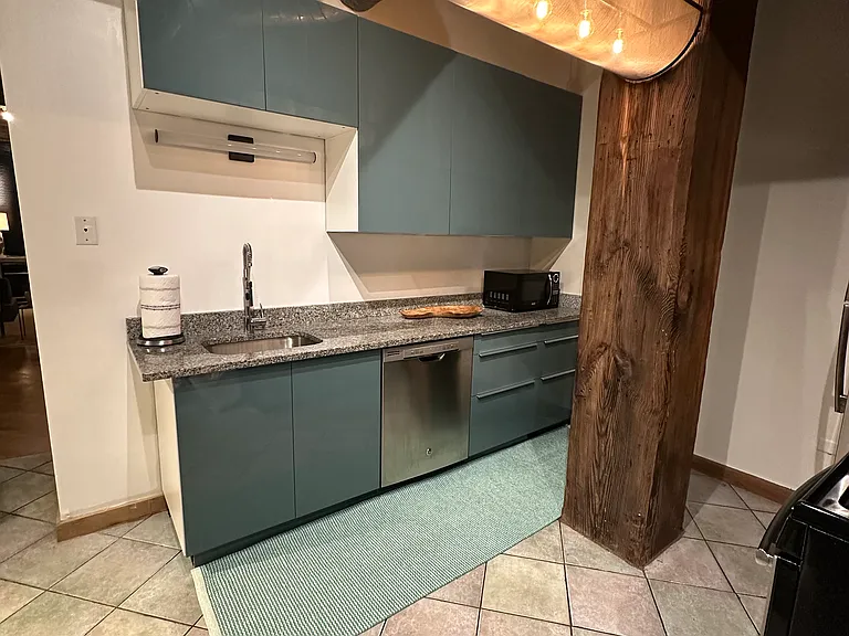 732 S Financial Pl — Photo 18