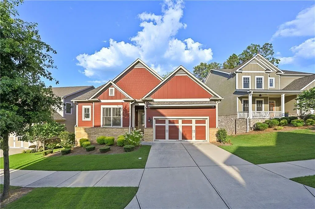 5 bed, 4.5 bath, 2490 sqft, $3,400 — Photo 1