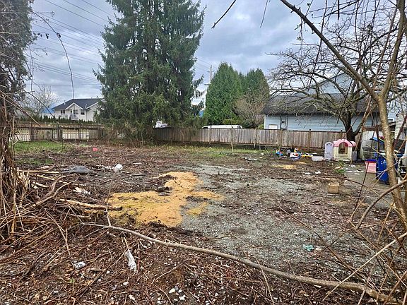 3rd image of 11980 Glenhurst St