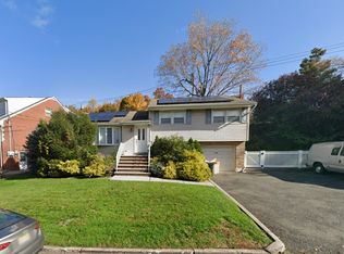 425 Northwood Way, Palisades Park, NJ 07650