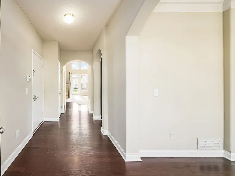 8865 Sweetshade Dr — Photo 5