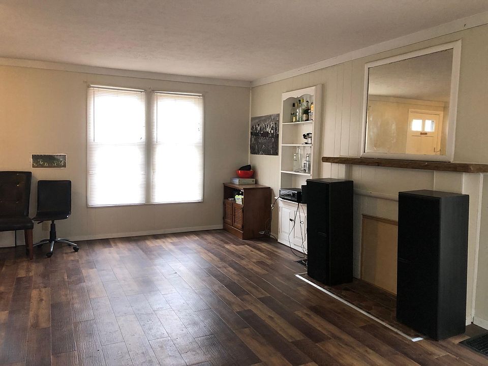 1st image of 413 S Highland Ave