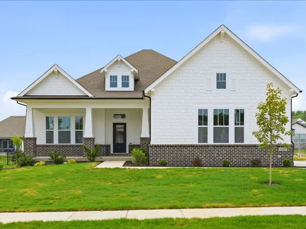 11388 Selsey Rd, Fishers, IN 46040