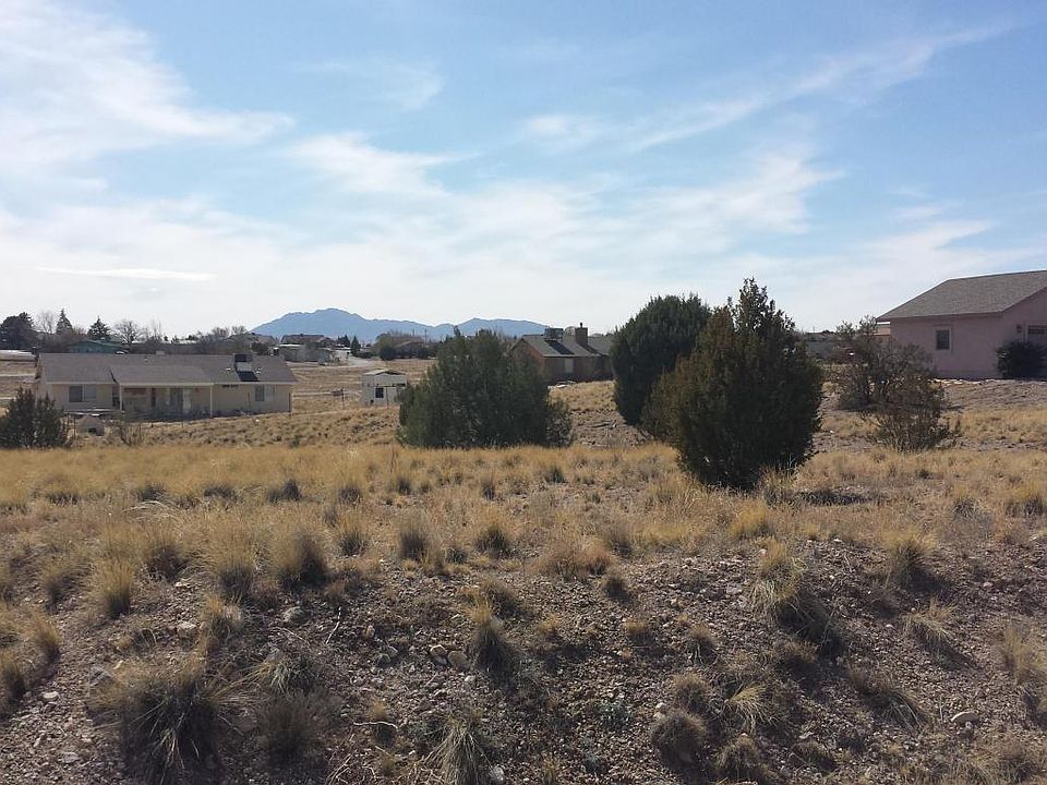 2nd image of 2545 W Bobwhite Ln
