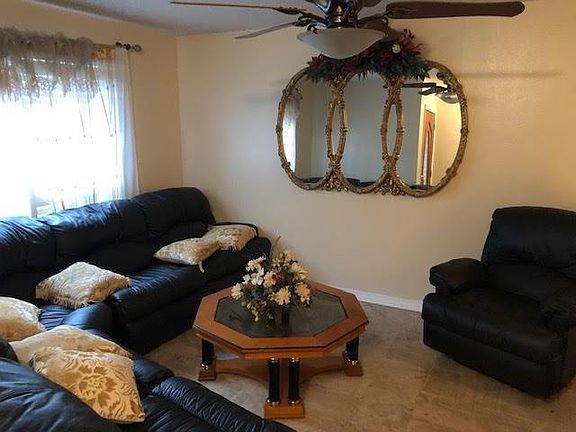3rd image of 625 Mayflower Ct