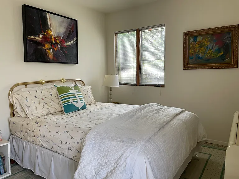 19 Dongan Way — Photo 9