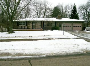 358 Tannery Dr, Coloma, MI 49038
