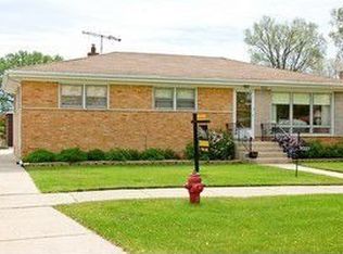 9327 Kolmar Ave, Skokie, IL 60076