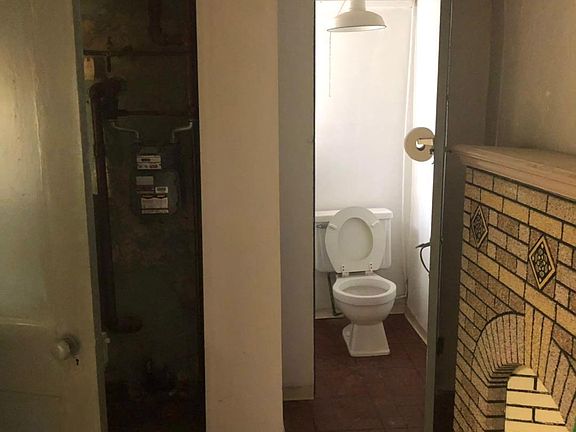 5th image of 6705 Lynford St