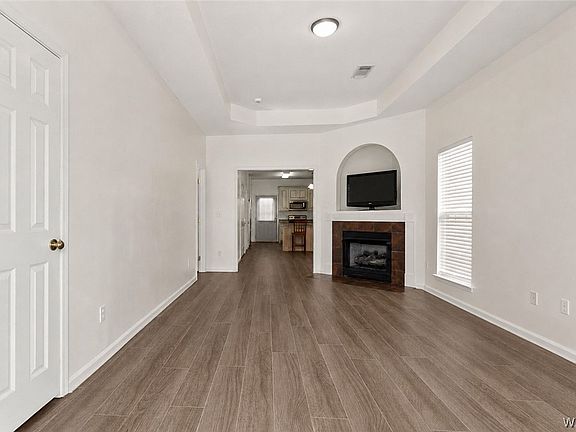 3rd image of 9839 Moonlight Dr