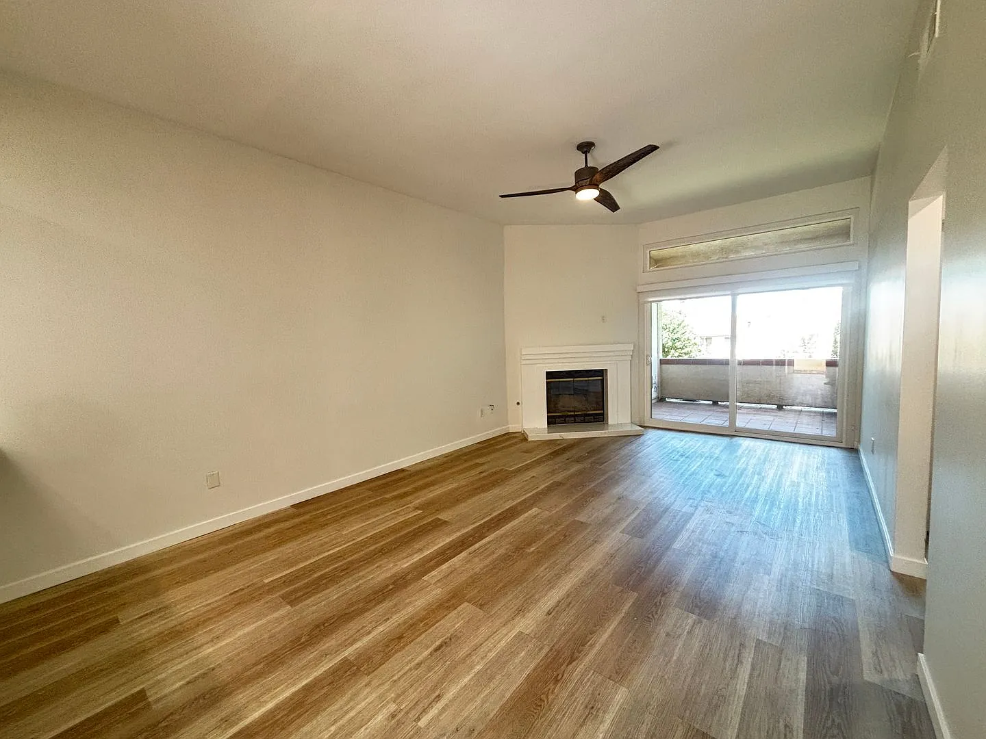 Beautifully Updated 2-Bedroom Condo in The Villas of Calavera — Photo 3