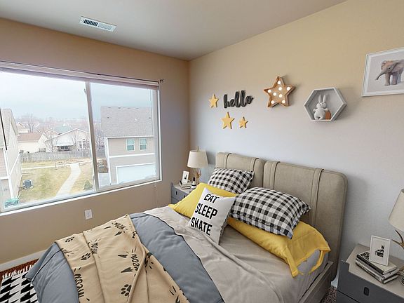 4th image of 4623 NE Milligan Ln