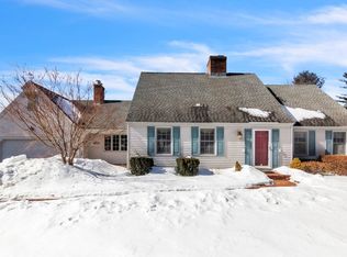 83 New State Rd, Montgomery, MA 01085