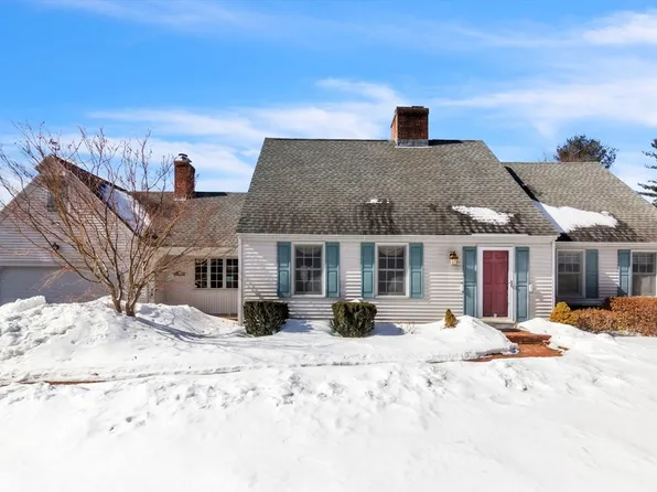 83 New State Rd, Montgomery, MA 01085