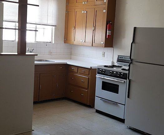 4th image of 1622 Coal Ave SE