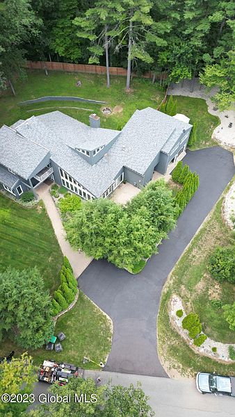 2nd image of 3 Orchard Drive