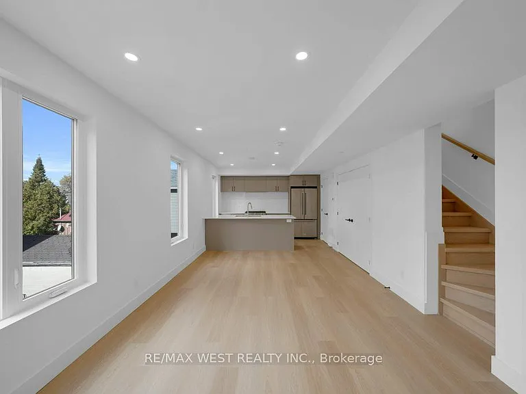 502 Atlas Ave #D — Photo 6
