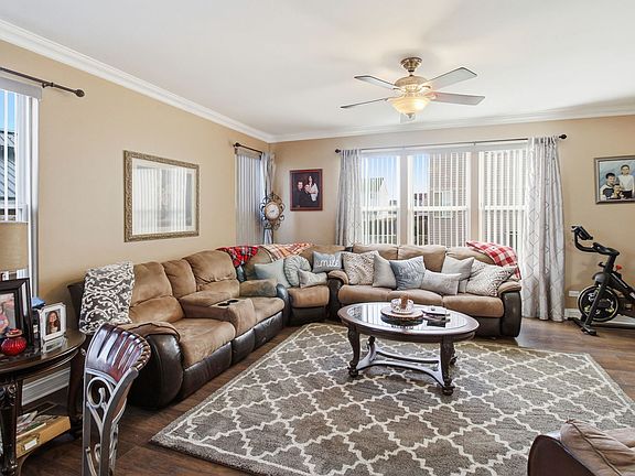 5th image of 818 Vertin Blvd