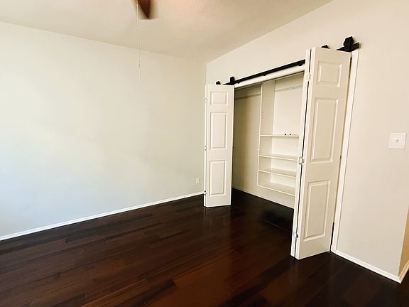 4th image of 3145 S Canfield Ave #11