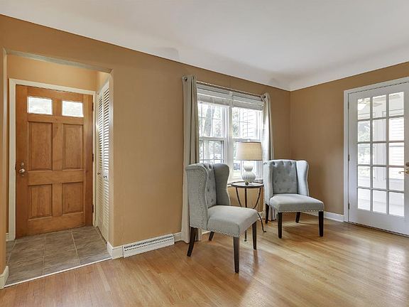 2nd image of 2515 18th Ave E