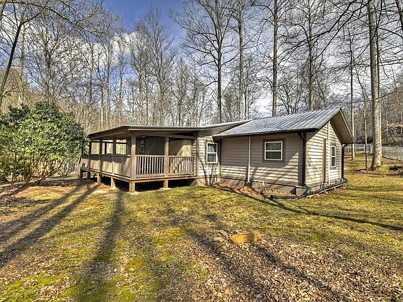 2nd image of 4326 White Oak Dr