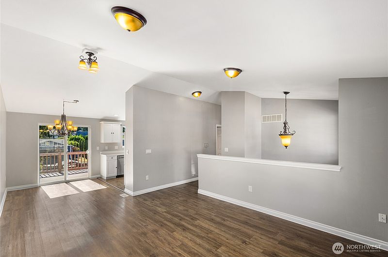 5th image of 1021 Merea Lane