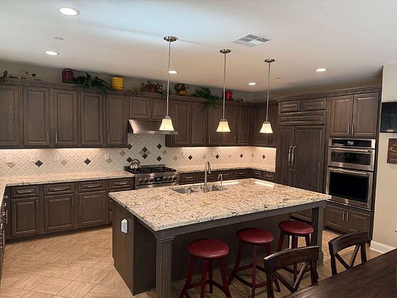 3rd image of 13587 Lilac Ct