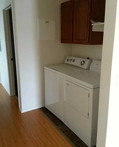 318 N Washington St — Photo 8