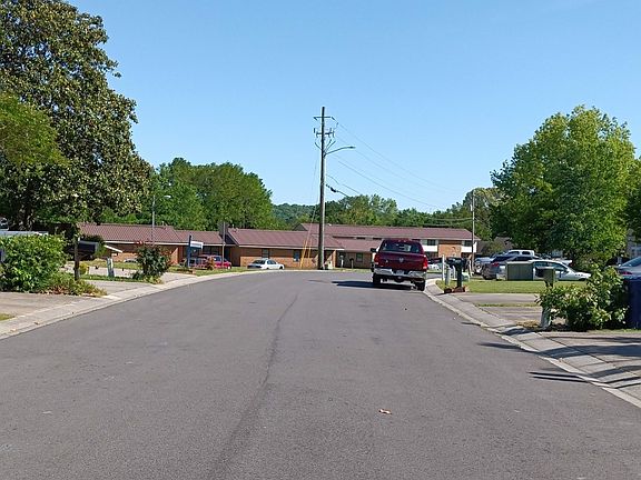 5th image of 1533 King James Dr