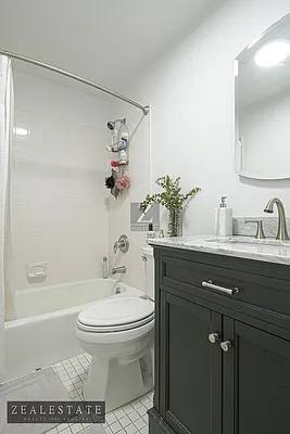 Rented by ZealEstate Group Inc | media 51