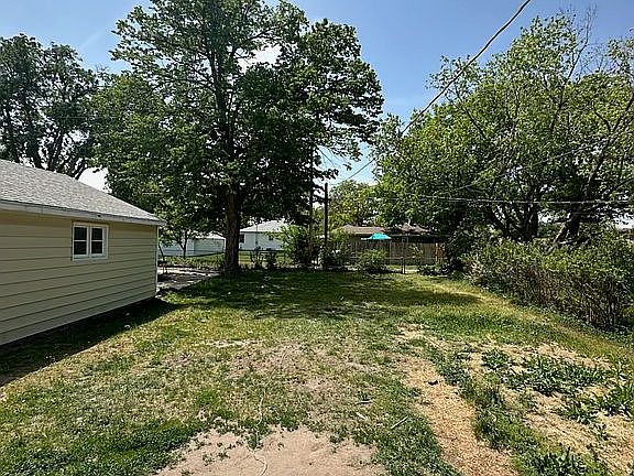 3rd image of 2024 Grand Island Ave
