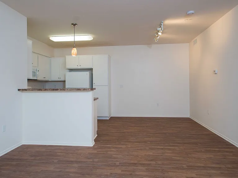 Avila Apartment Homes — Photo 63