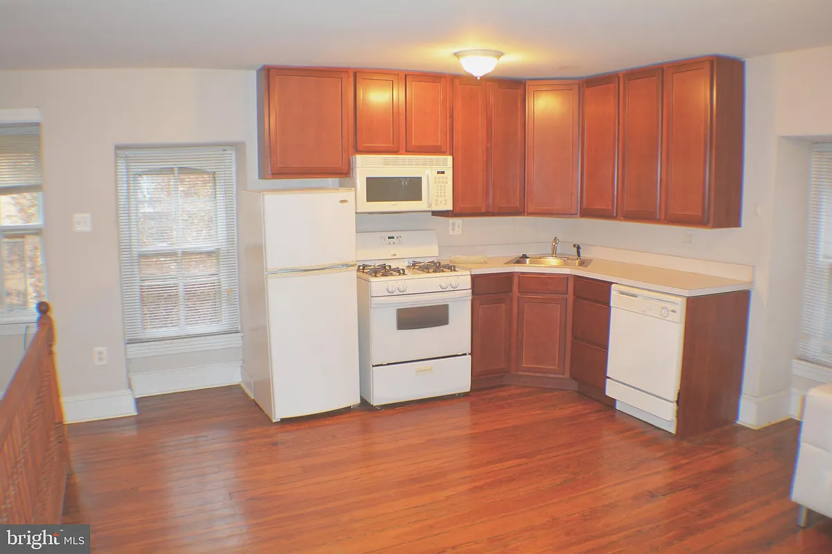 Building Photo - 247 W Rittenhouse St #3A