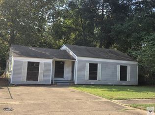 644 Arizona Ave, Wake Village, TX 75501