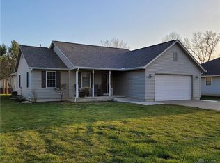 3639 N Lakeshore Dr, Jamestown, OH 45335