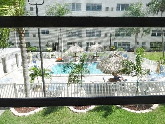 5th image of 2850 59th St S APT 208