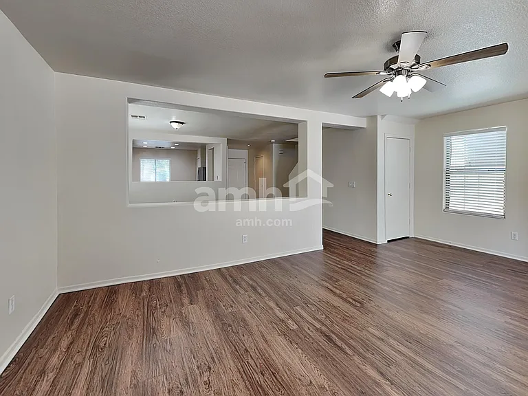18554 W Mariposa Dr — Photo 8