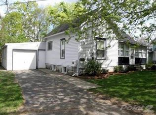 607 S Front St, Chesaning, MI 48616