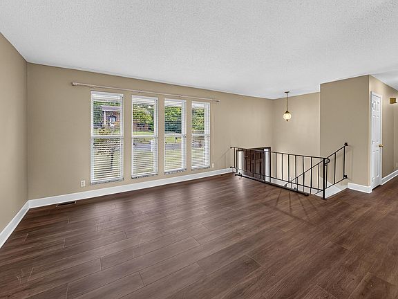 2nd image of 229 Newport Rd