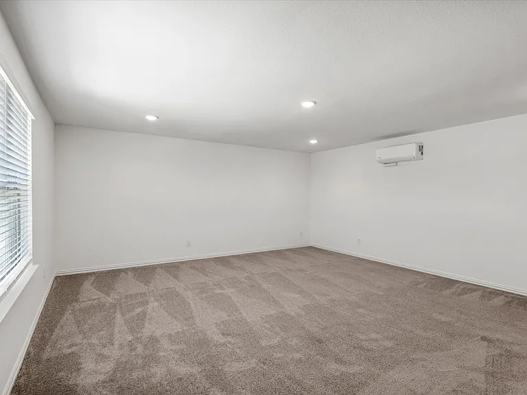 1425 Cole Estates Dr — Photo 34