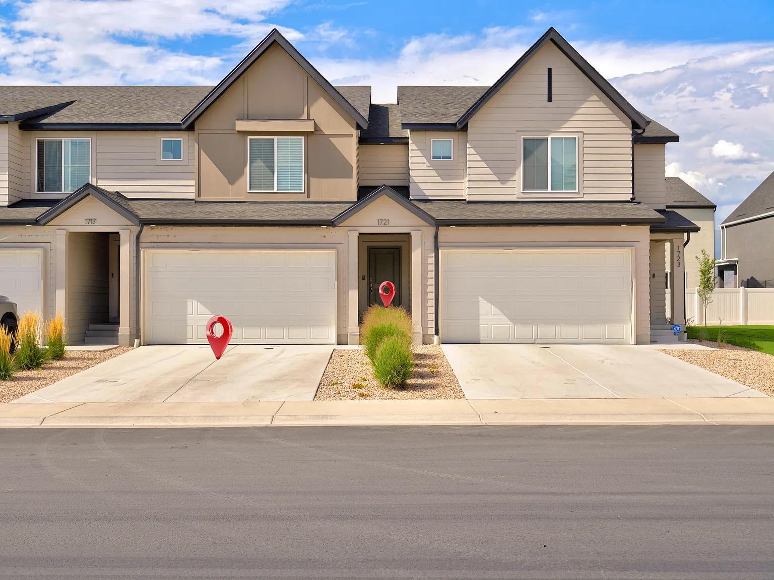 3 bed, 2.5 bath, 2205 sqft, $2,200 — Photo 1