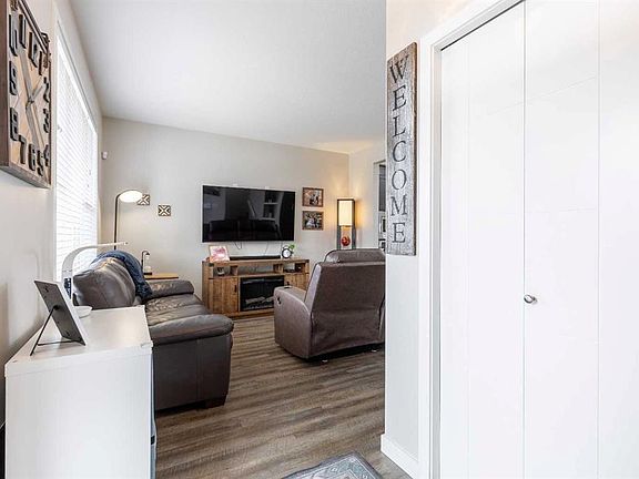 4th image of 51 S Greywolf Rd N